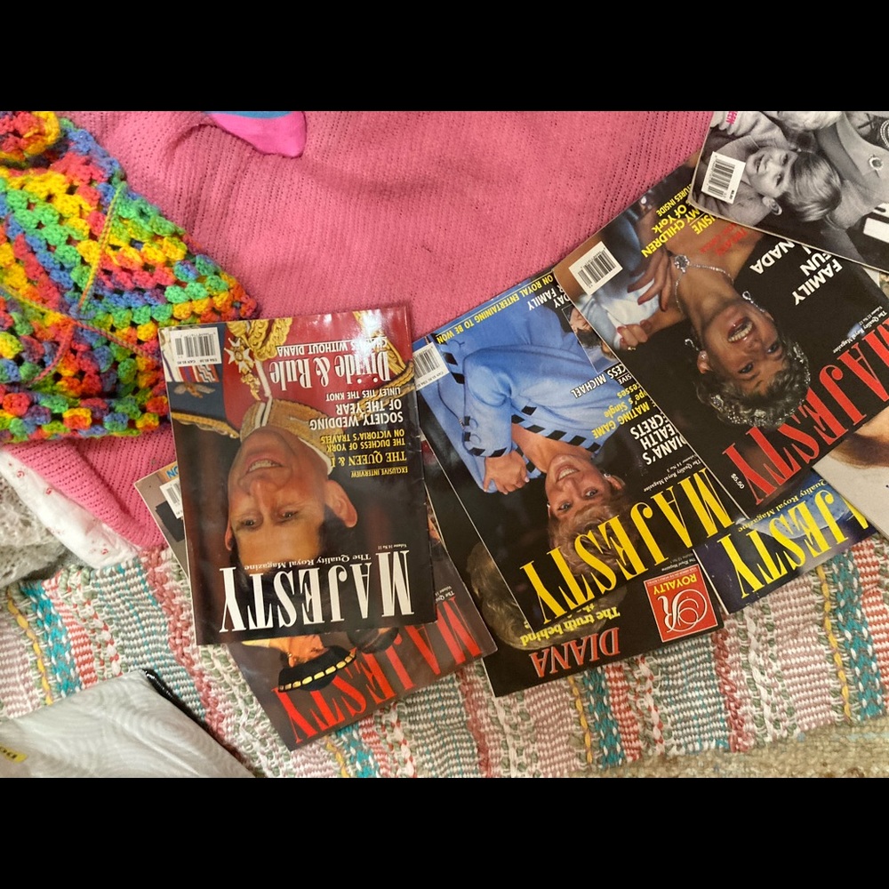 Majesty Magazine - Picture 7 of 10
